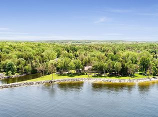 4295 Bay View Dr, Sturgeon Bay, WI 54235