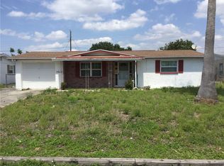 7313 Country Club Dr, Hudson, FL 34667