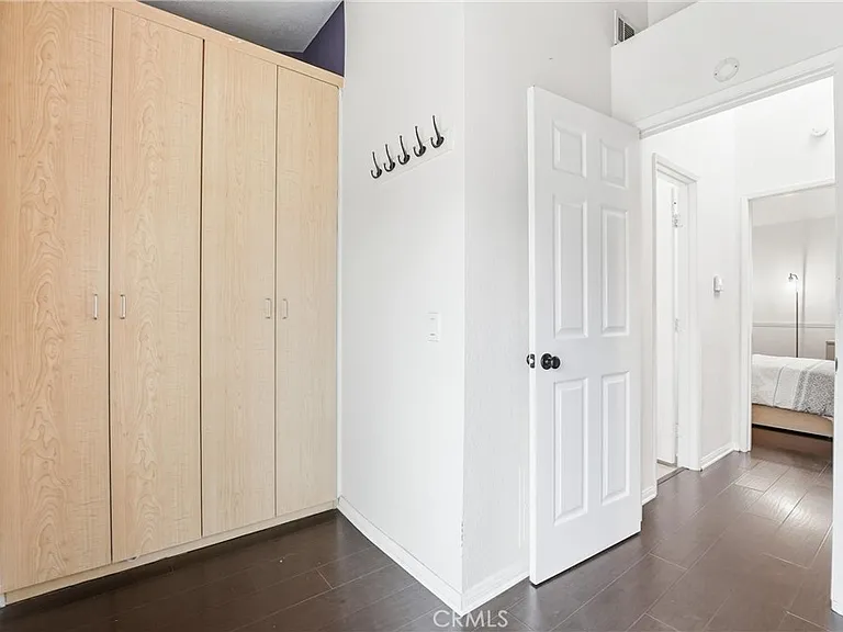 334 S Walnut Ave #D-11 — Photo 13