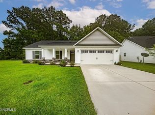 4605 Rainmaker Dr, New Bern, NC 28562
