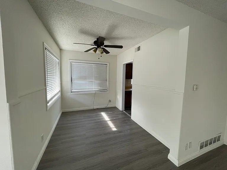 212 N Pasadena Ave #212 — Photo 9