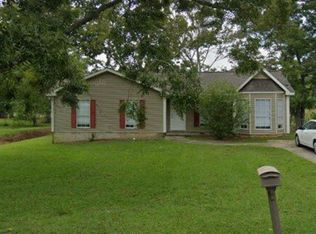 2626 Robindale Dr, Dothan, AL 36305