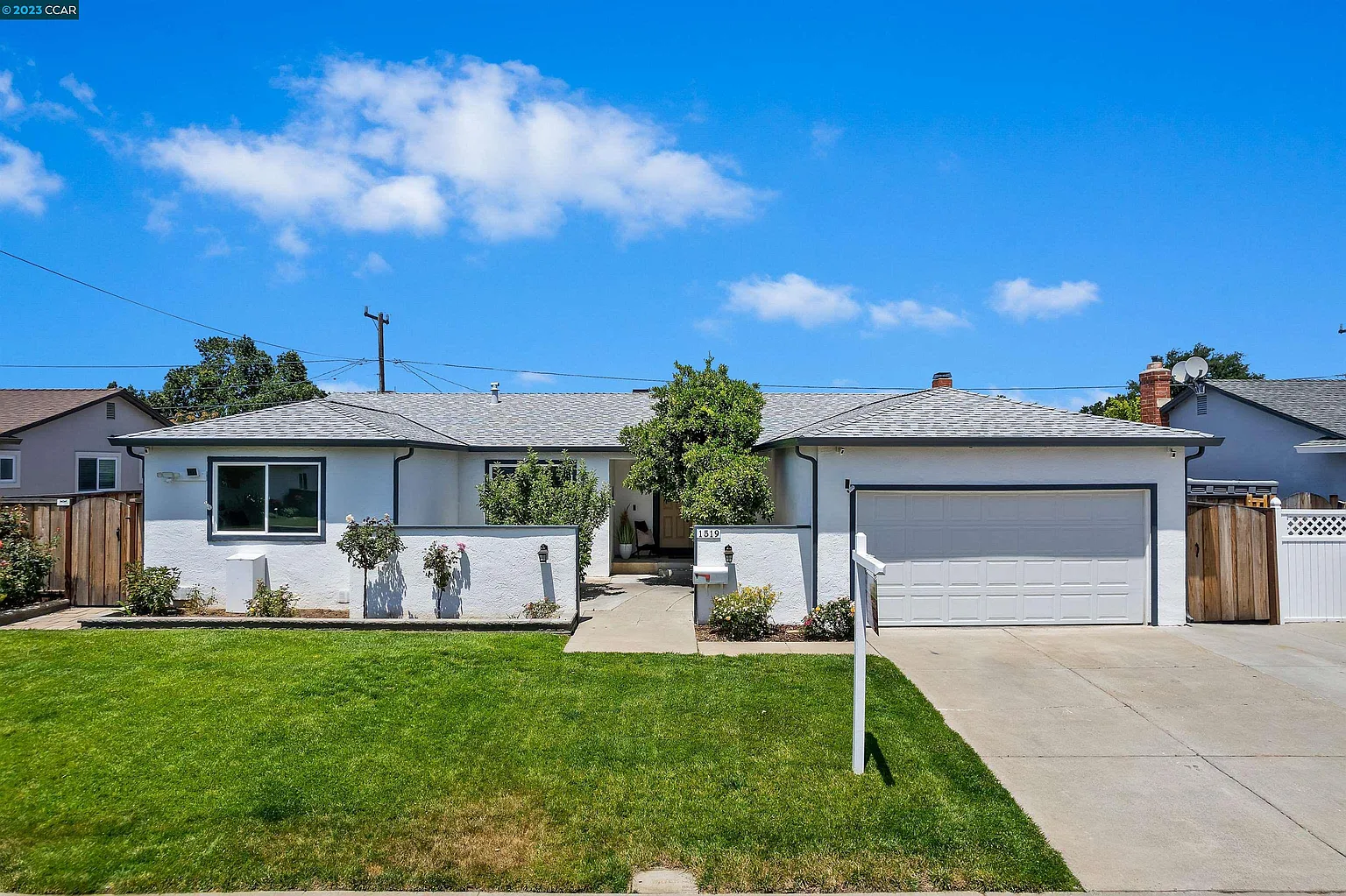 1519 Heartwood Dr photo 1