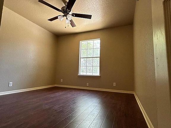 4th image of 4915 RITA AVE