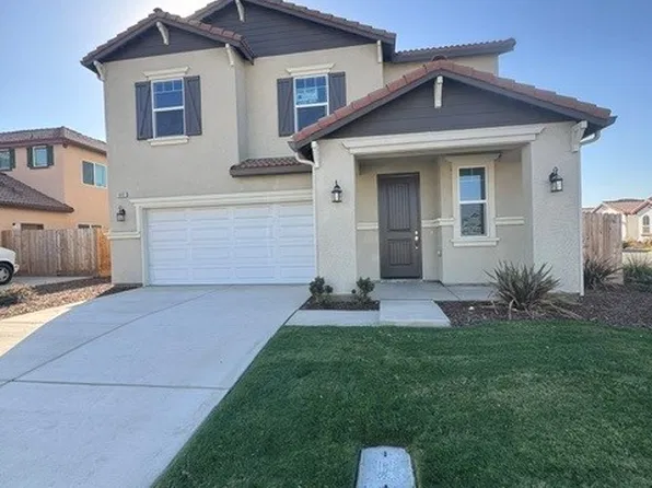 1067 Ruby Ln, Dinuba, CA 93618