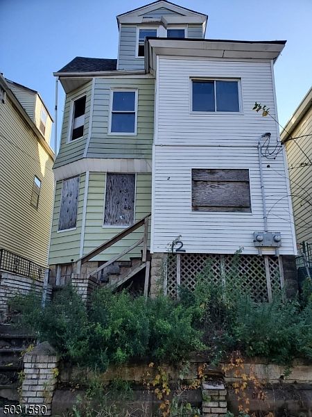 1st image of 12 Gladstone Ave