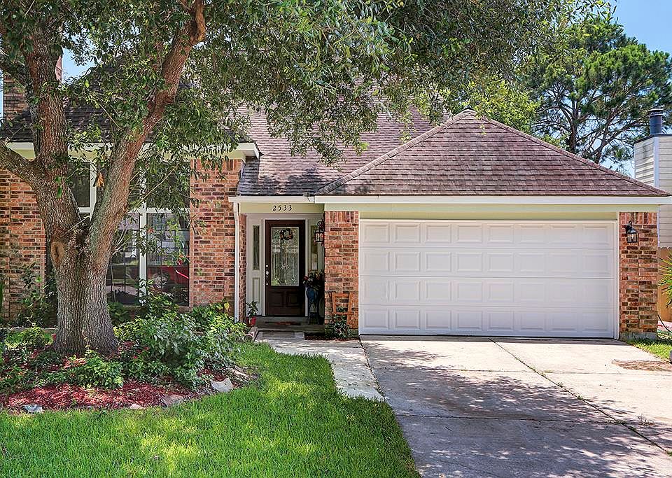 1st image of 2533 Sawyer Dr