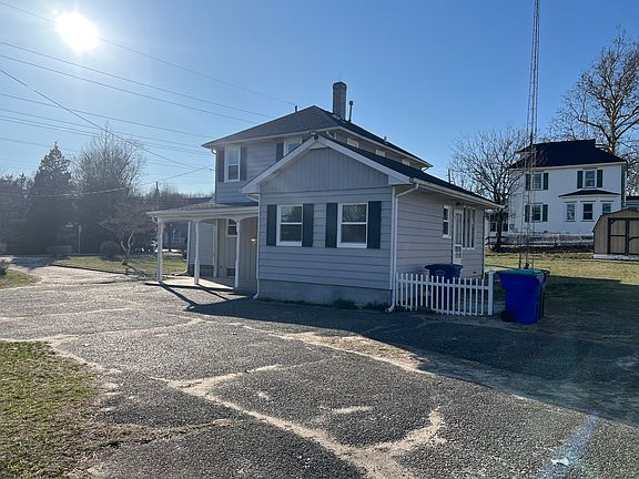 3rd image of 311 N Chew Rd
