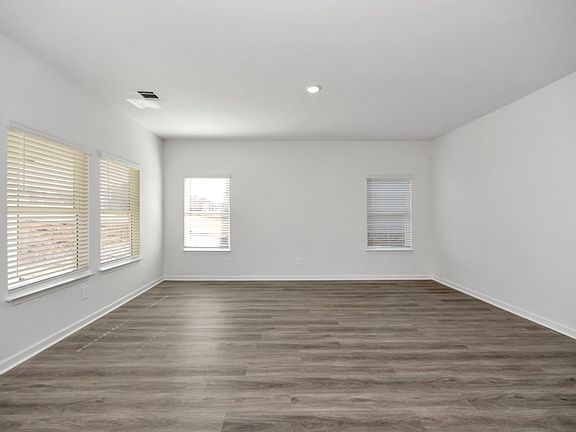 The Chandler floorplan with the Cozy White interior package.