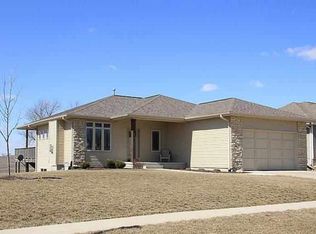 1602 Taft Dr SW, Cedar Rapids, IA 52404