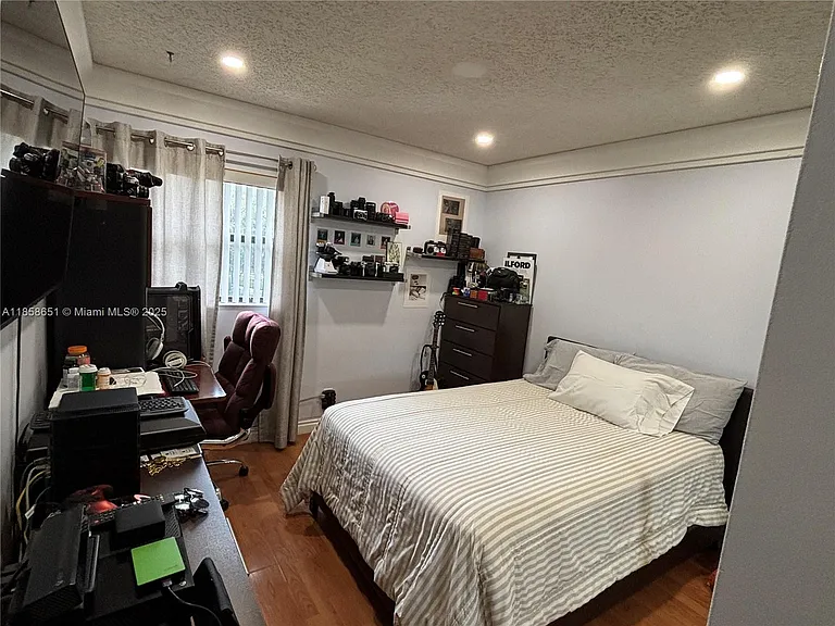 2201 NW 45th Ave — Photo 19