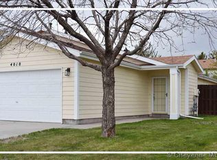 4010 Rockwood Dr, Cheyenne, WY 82001