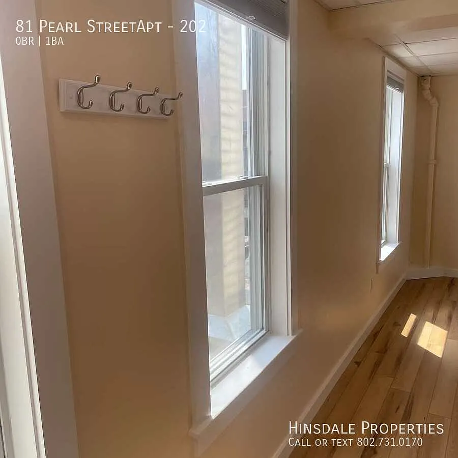 Building Photo - 81 Pearl St #202