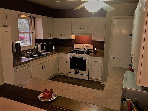 LOTS OF COUNTER SPACE