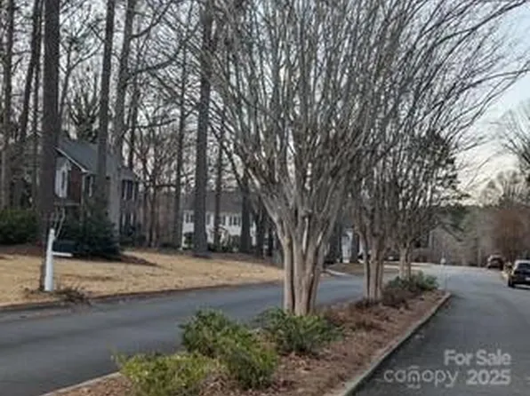 2766 Oakhurst Dr, Rock Hill, SC 29732