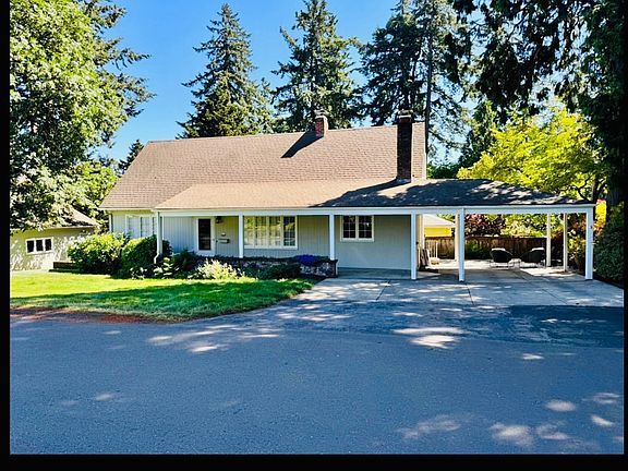 2nd image of 452 Evergreen Rd