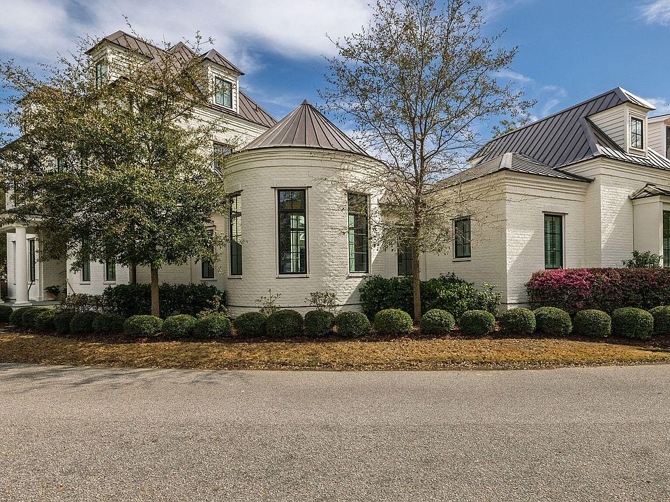 1st image of 48 Robert Mills Cir