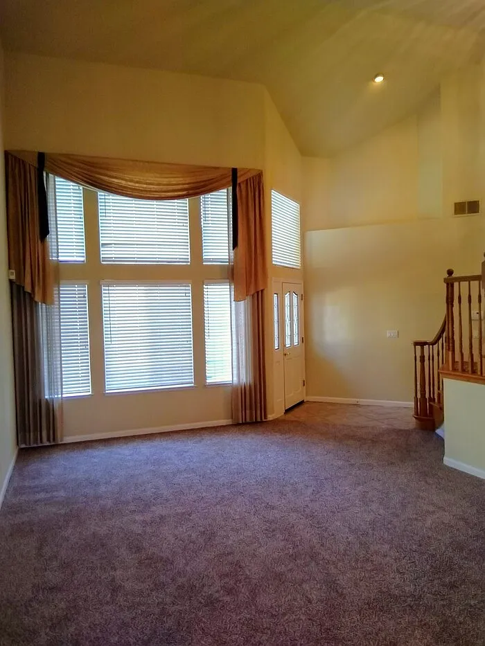 4 bed, 3.0 bath, 2509 sqft, $2,795 — Photo 4