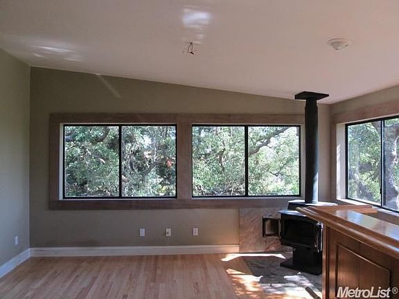 3rd image of 11338 Valley Oak Dr
