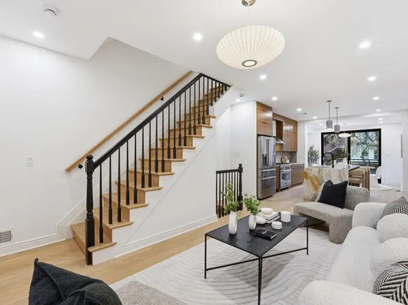 207 4th Street image 5 of 21