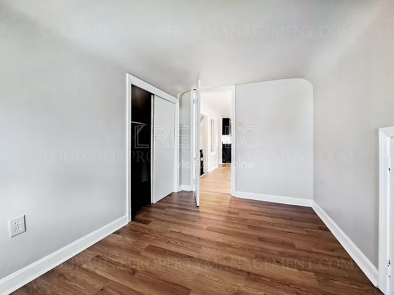1035 Baxter Ave #3 — Photo 11
