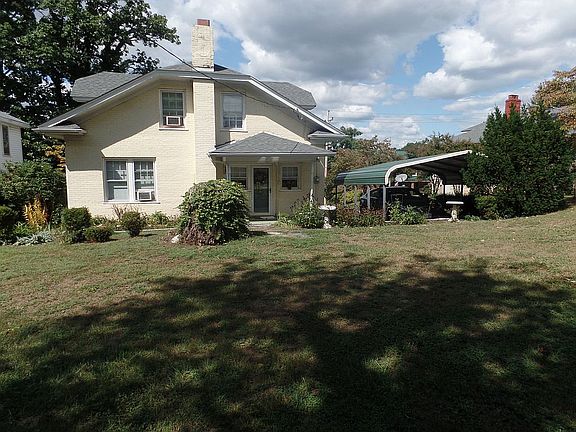 3rd image of 614 Watt St