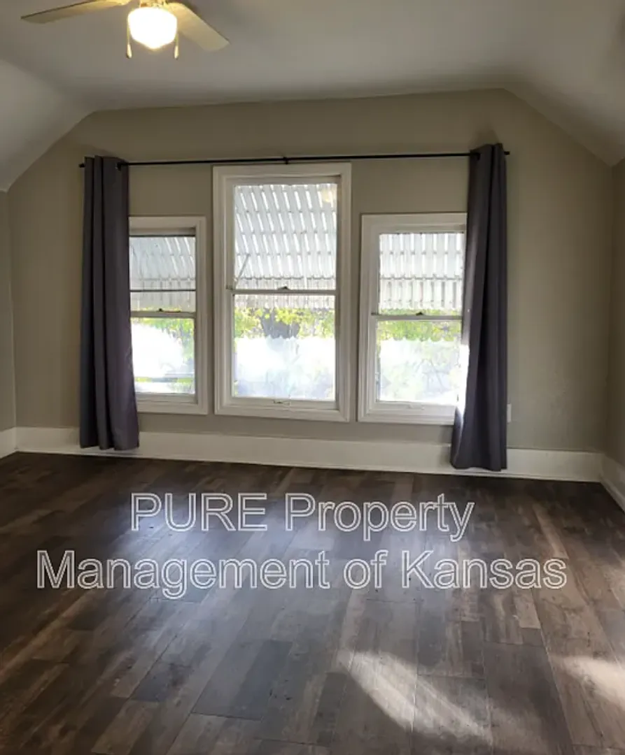 1620 SW College Ave. Unit 1 — Photo 4