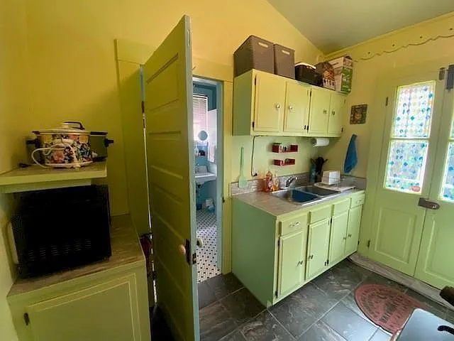 7823 Zimpel St #D — Photo 12