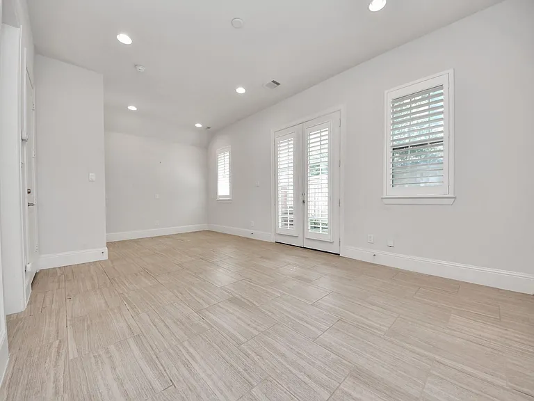 2606 Madeline Grove Dr — Photo 21