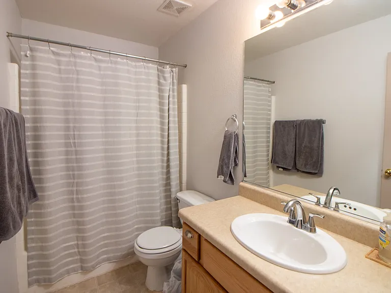 3913 Pearl Ct — Photo 4