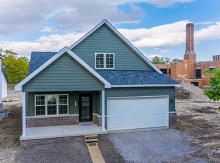 3571 7th St, Wyandotte, MI 48192