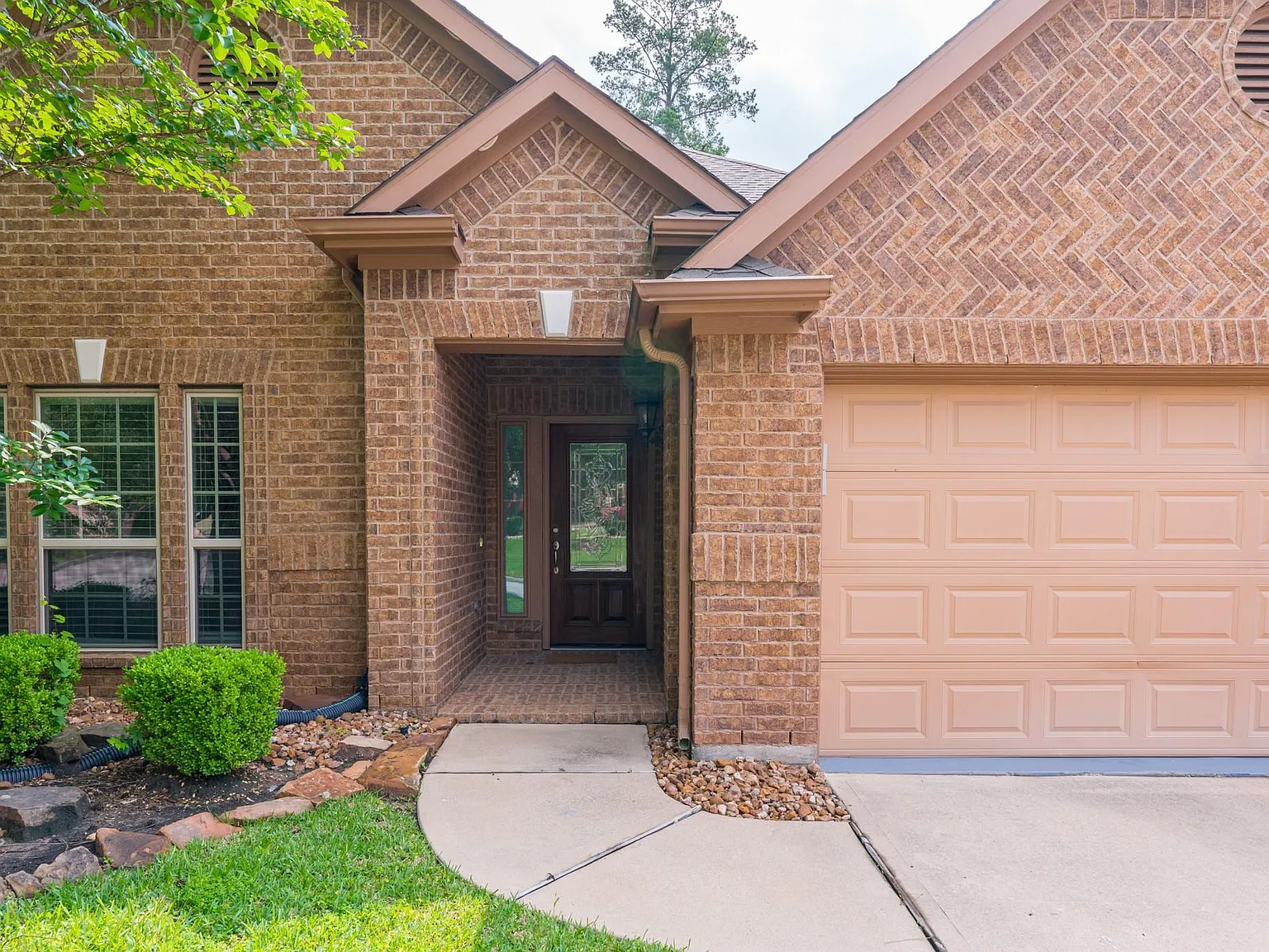 4 bed, 3.0 bath, 3175 sqft, $3,100 — Photo 3