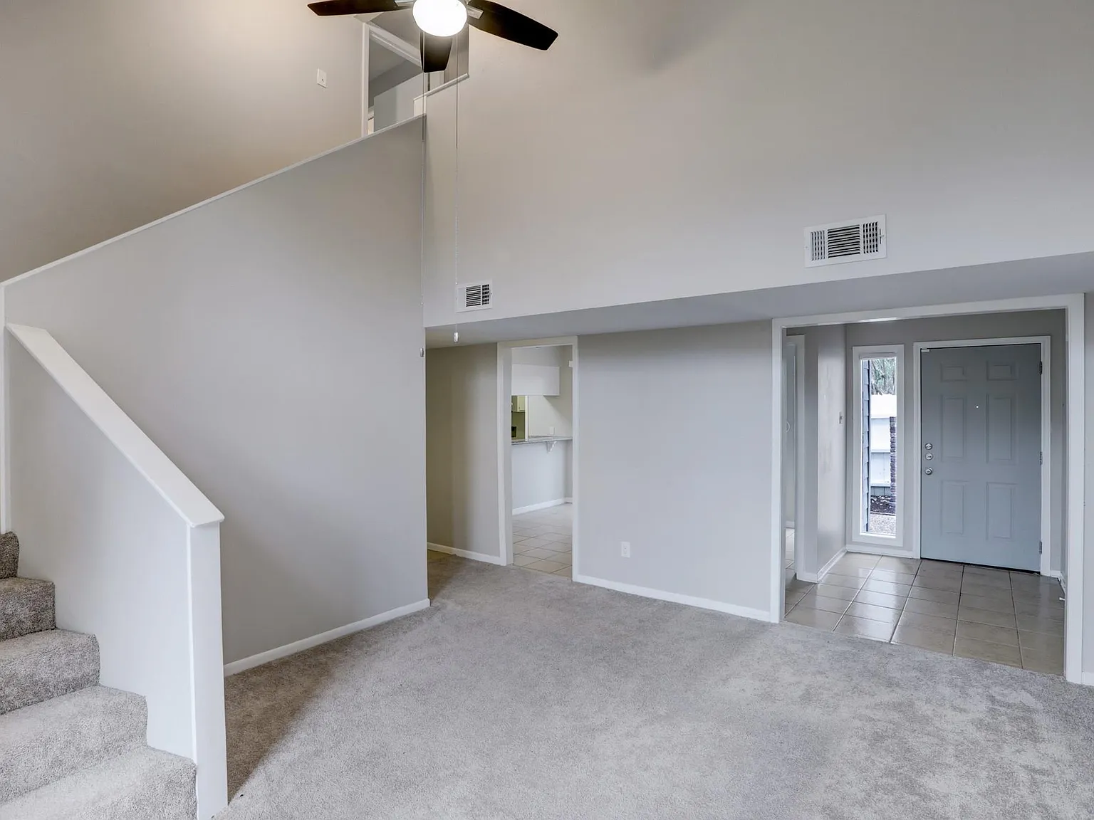 2 bed, 1.5 bath, 1357 sqft, $1,800 — Photo 3