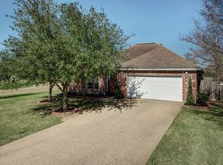 2388 Kendal Green Cir, College Station, TX 77845