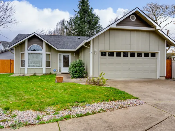 3913 Dorchester Ln, Eugene, OR 97404