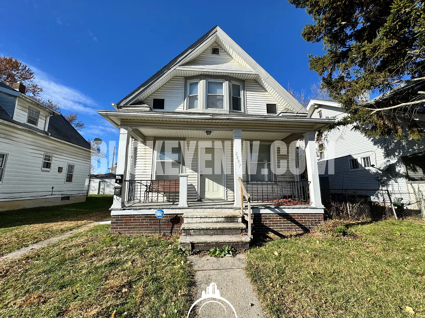 2807 Chestnut — Photo 1
