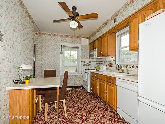 3rd image of 7305 N Odell Ave