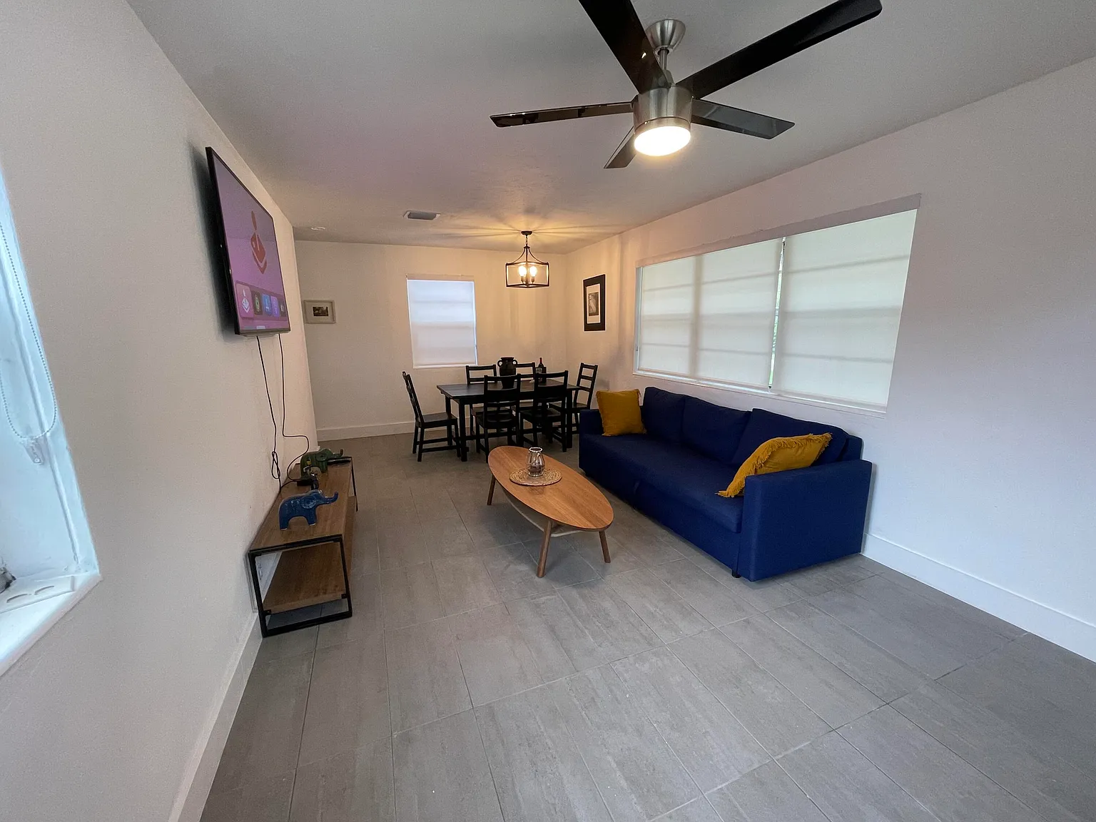 3 bed, 2.0 bath, 1168 sqft, $2,600 — Photo 1