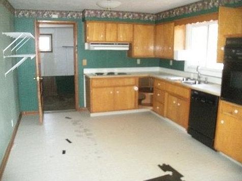 4th image of 207 Elm Dr