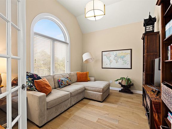 5th image of 6504 Ponton Pl