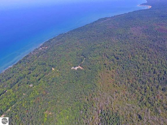 3rd image of Golden Beach Dr