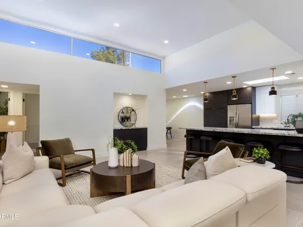 8746 E Via De Viva Street, Scottsdale, AZ 85258