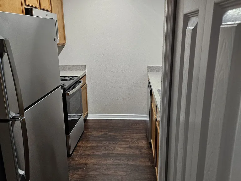 107 Masters Dr — Photo 3