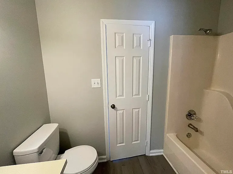 3205 Warwick Dr — Photo 12