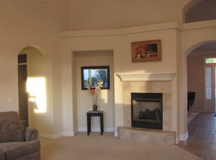 2150 Cadjew St, Redding, CA 96003