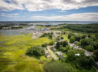 133 Essex Ave #A, Gloucester, MA 01930