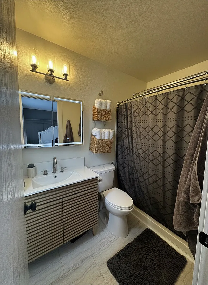4384 Poplar Brook Drive — Photo 3