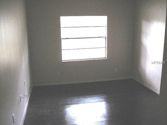 5th image of 2260 Pine Hill Pl