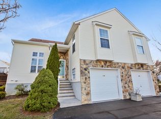 138 Tennis Ct, Wall Township, NJ 07719