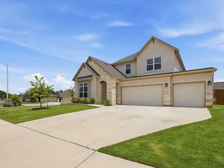 2101 Little Snake Way — Photo 2